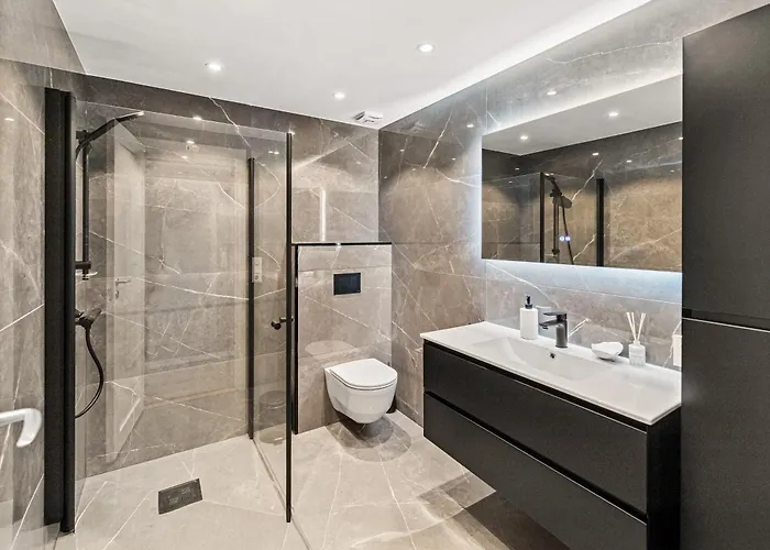 Апартаменты 6 Bedroom, 3 Bath, Terrace, Sentrum, High End Тёнсберг